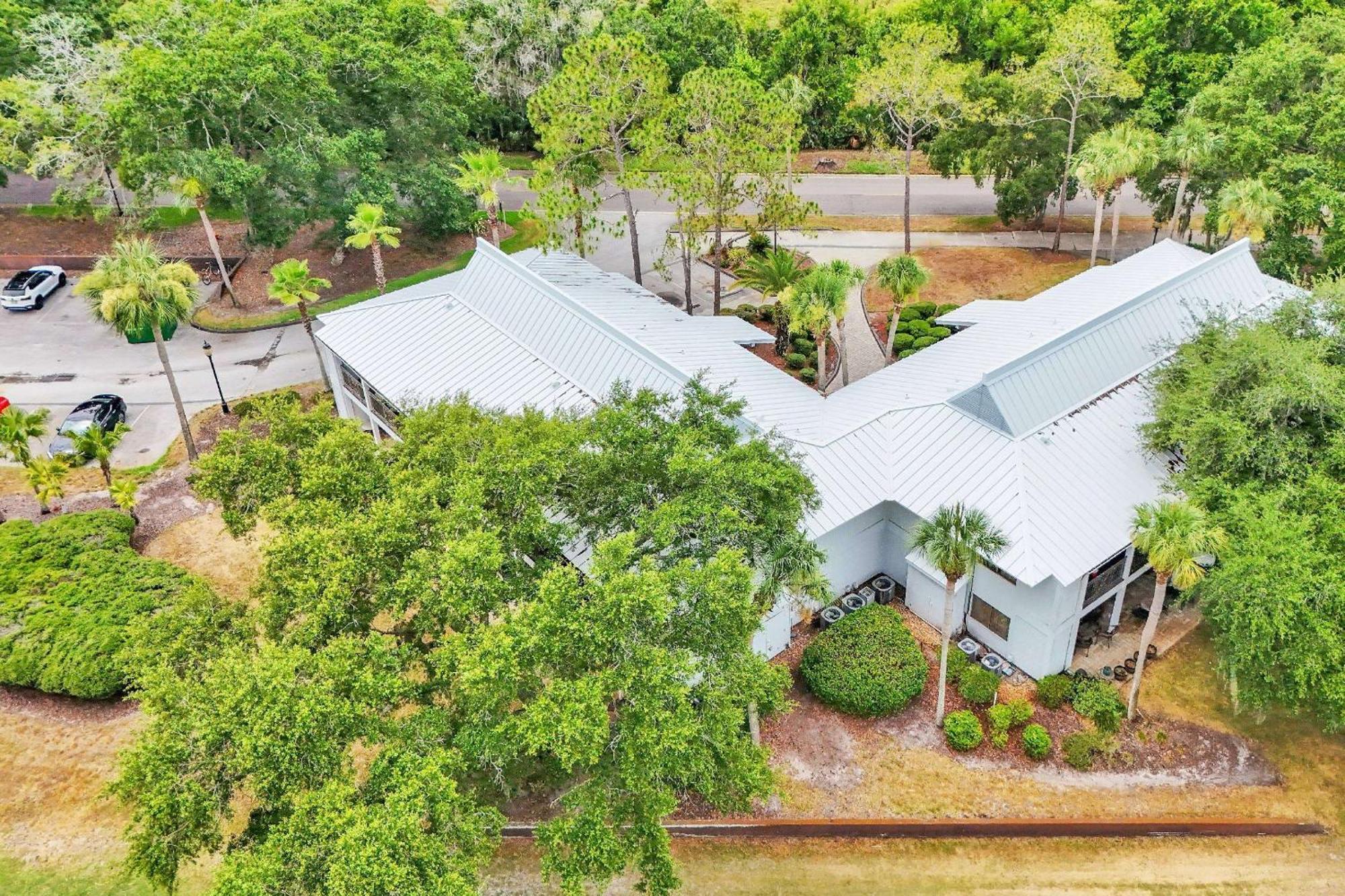 Newly Listed! 20 Percent Off! Golf And Tennis Community Retreat Villa Wesley Chapel Exterior photo